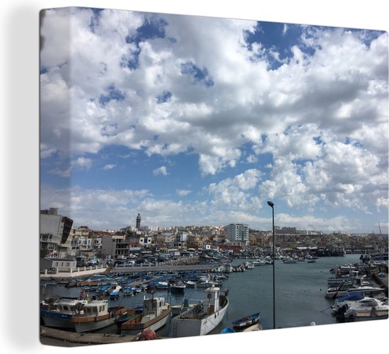Een vissersdorp en haven in de buitenwijken van Algiers in Noord-Afrika Canvas 80x60 cm - Foto print op Canvas schilderij (Wanddecoratie woonkamer / slaapkamer)