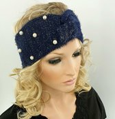 Warme zachte hoofdband haarband met parel versiering van acryl/wol kleur blauw maat one size