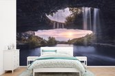 Behang - Fotobehang Waterval - Grot - Natuur - Breedte 600 cm x hoogte 400 cm - Behangpapier