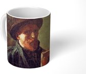 Mok - Koffiemok - Zelfportret als schilder - Vincent van Gogh - Mokken - 350 ML - Beker - Koffiemokken - Theemok