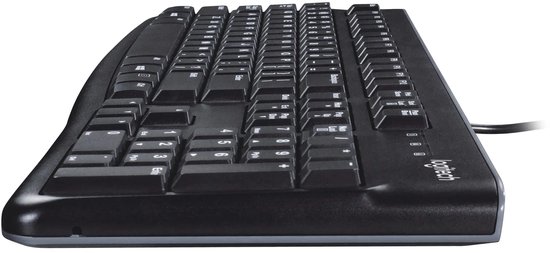 Zijaanzicht van een zwart Logitech K120 bedraad toetsenbord.
