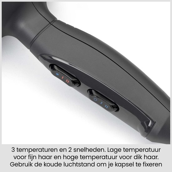 Schakelaars op zwarte föhn voor 3 temperaturen en 2 snelheden, inclusief koude luchtstand.