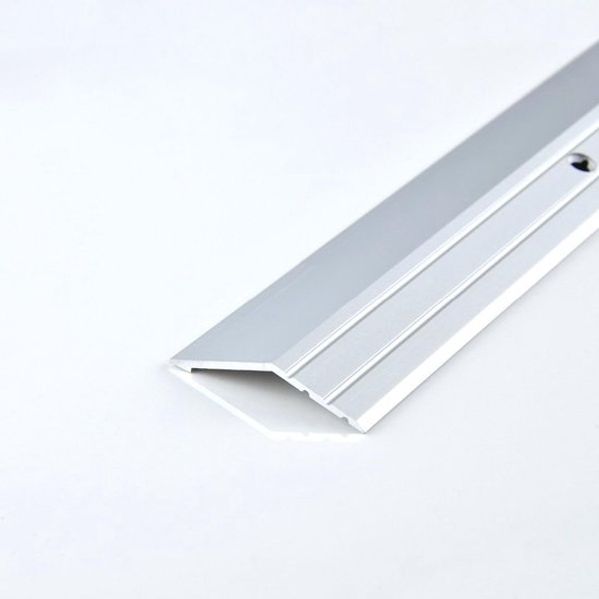 Aluminium eindprofiel 16 mm, 100 cm - Geboord, zilver - Voor tapijt en laminaat