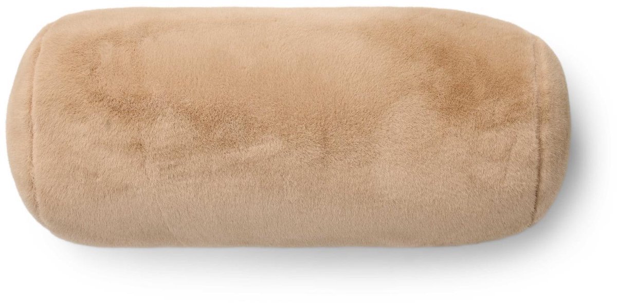 Essenza Furry Rolkussen Golden sand - 22x50 cm