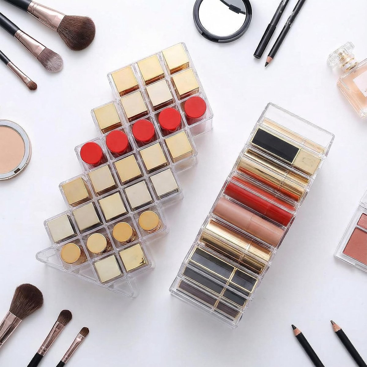 Lipstick Organizer met 28 Transparante Compartimenten voor Make-up, Lippenstift en Borstels op de Dressoir