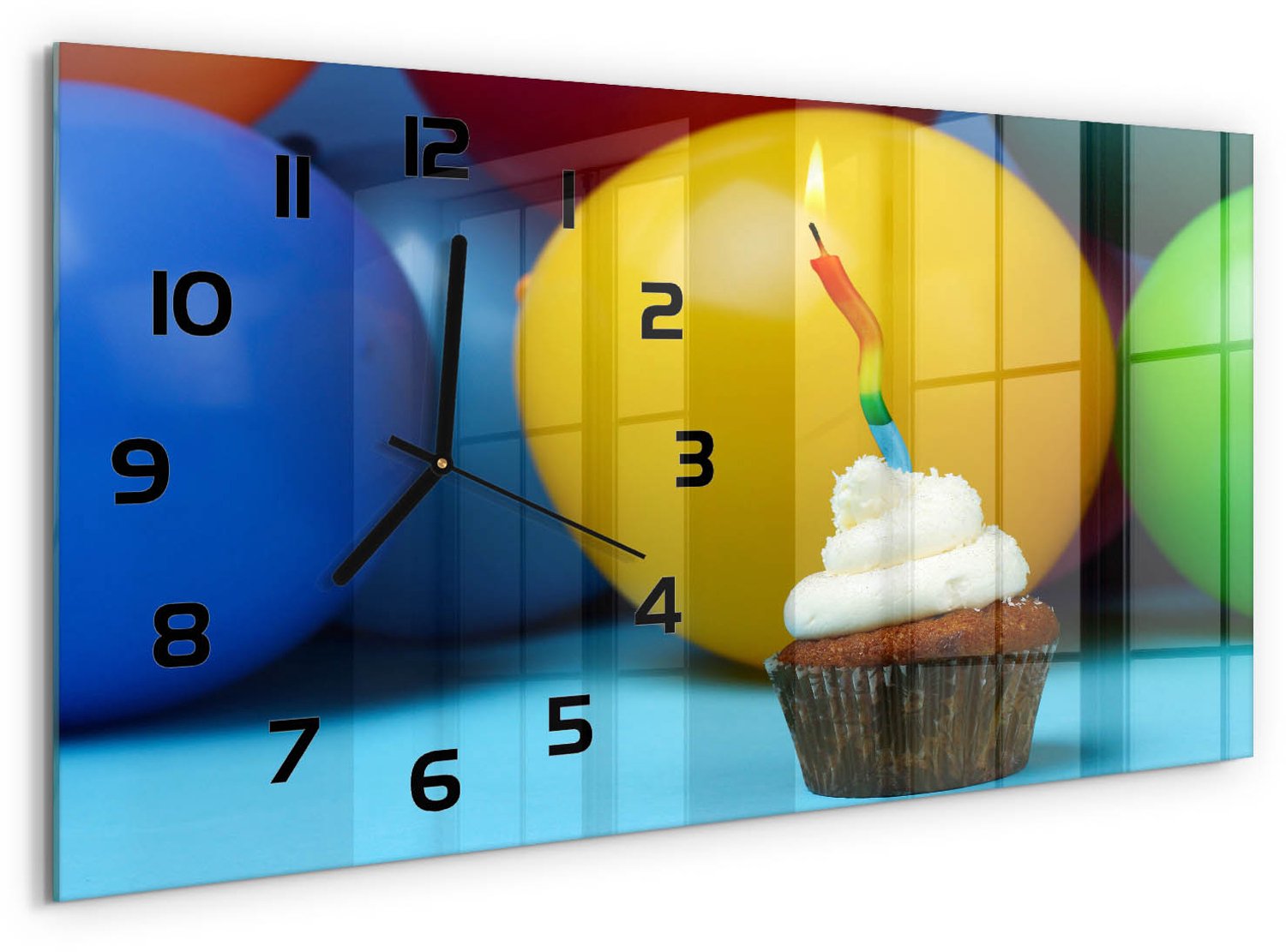 TULUP Wandklok - Verjaardagscupcake Glazen Wandklok Design - 60x30 cm - Veelkleurig Klok Glas Met Opdruk - Zwarte handen - Rechthoekige Klok - Wandklok Glas Met Motief - Decoratieve Glazen Klok