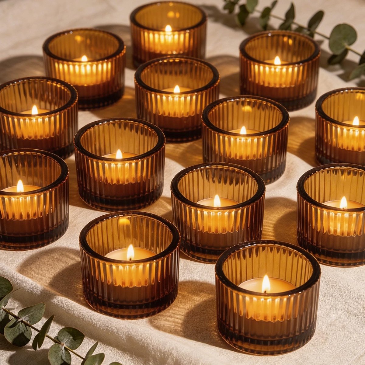 SnelShoppen - Set van 12 Amber Glazen Votive Theelicht Kaarsenhouders, Mini Vintage Gestreepte Kaarsen & Houders voor Bruiloft, Kerst, Verjaardagsfees