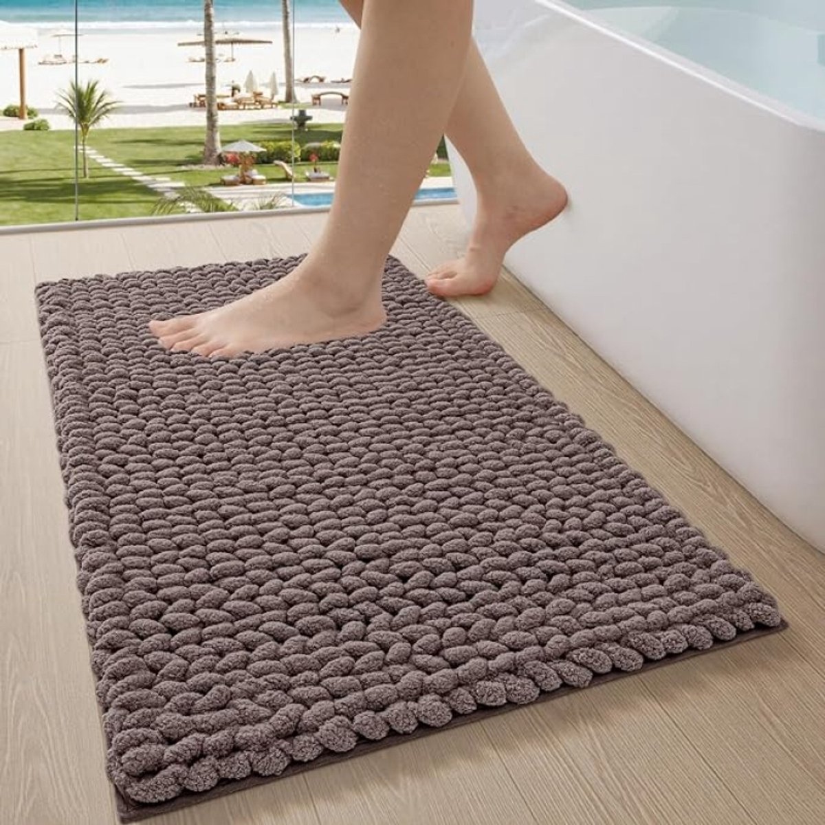 Chenille Badmat Antislip Bruin 60 x 110 cm – Extra Zachte, Dikke en Absorberende Badkamermat, Wasbaar en Sneldrogend