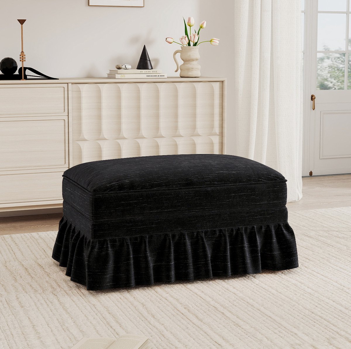 REDOM - Hocker - Gestoffeerd - Chenille bekleding met zilverkleurige draden - Met geplooide rok - Voor woonkamer en kleine woonruimte - Hout - Zwart - 90 x 56,6 x 49 cm