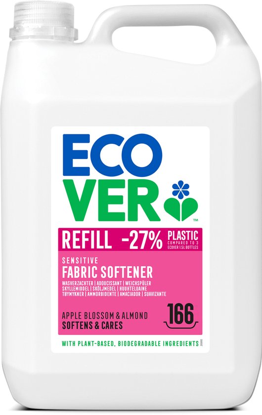 Bouteille blanche Ecover avec étiquette rose, 'Adoucissant Sensitive'. 'Recharge -27% plastique'. Parfum Fleur de Pommier & Amande.