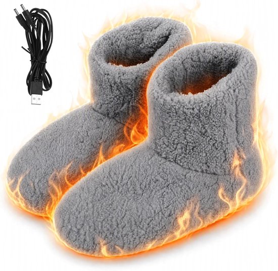 Grijze, pluizige verwarmde sloffen met USB-kabel en een visueel vlameffect.