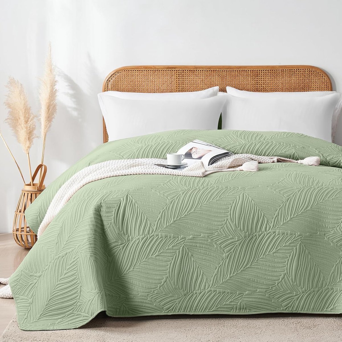 Sprei 170x210 cm,Ultrasone Sprei Lichtgroen,Licht,Zacht en Makkelijk Schoon te Maken,Dubbelzijdig,Bedbedekking met Bladerenpatroon,Ideaal voor Alle Seizoenen,Voor Bed en Bank