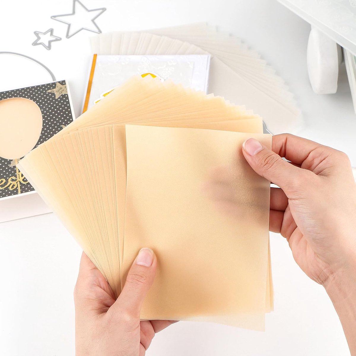 90 vellen 4,25 x 5,5 gekleurd mat glad vellum papiervellen, 100 g/m²/35 lbs hittebestendig doorschijnend traceerpapier, vijfkleurig doorzichtig papier voor stempelen, reliëf, stansen snijden