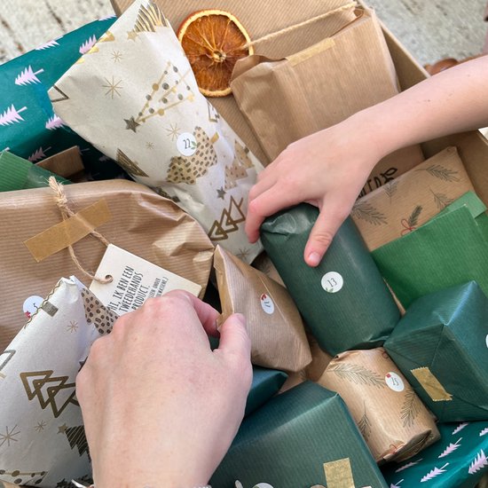 Adventskalender voor baby - 24 cadeaus van 1 tot 24 december - mix van nieuw, handgemaakt en tweedehands - verrassingen onder de kerstboom - Kerstcadeaus - Meneer Koekepeer — afbeelding 5
