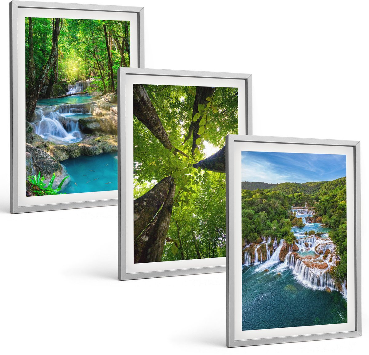 Coloray 3-Delige Schilderij Set - Watervallen In Een Groen Bos Met Kristalhelder Water. - 40 x 60 cm - Muurdecoratie - Schilderijen Set - Woonkamer - Stijlvolle Muurdecoratie
