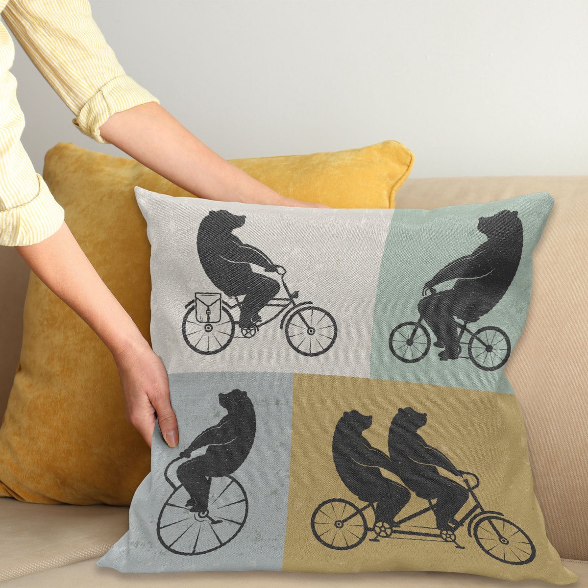 ABAKUHAUS Vintage Sierkussenhoes, Big Bear op een Bike Bicycle Cycling Hipster Circus Leven Buiten Dier Enjoy, Decoratieve Vierkante Sierkussenhoes, 50 x 50 cm, Bluegrey