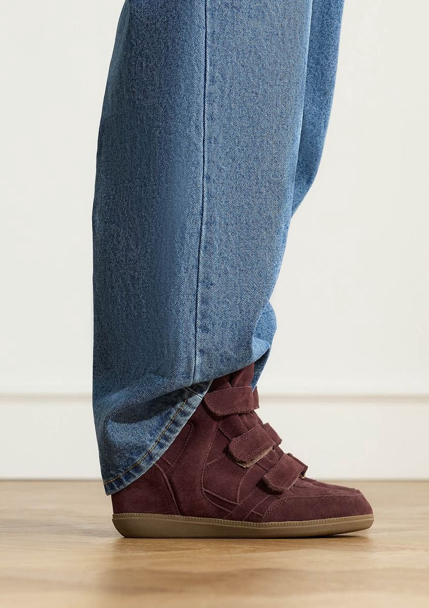 Manfield - Dames - Bordeaux suède sneakers met sleehak - Maat 36