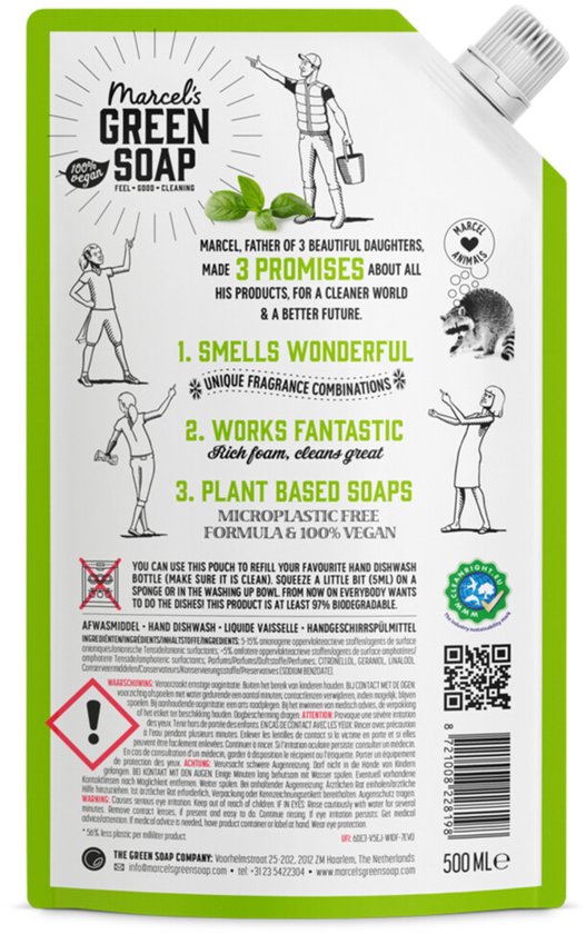 Achterkant van de groene navulverpakking van Marcel's Green Soap afwasmiddel. Met afbeeldingen van 3 mensen, een wasbeer en productinformatie.