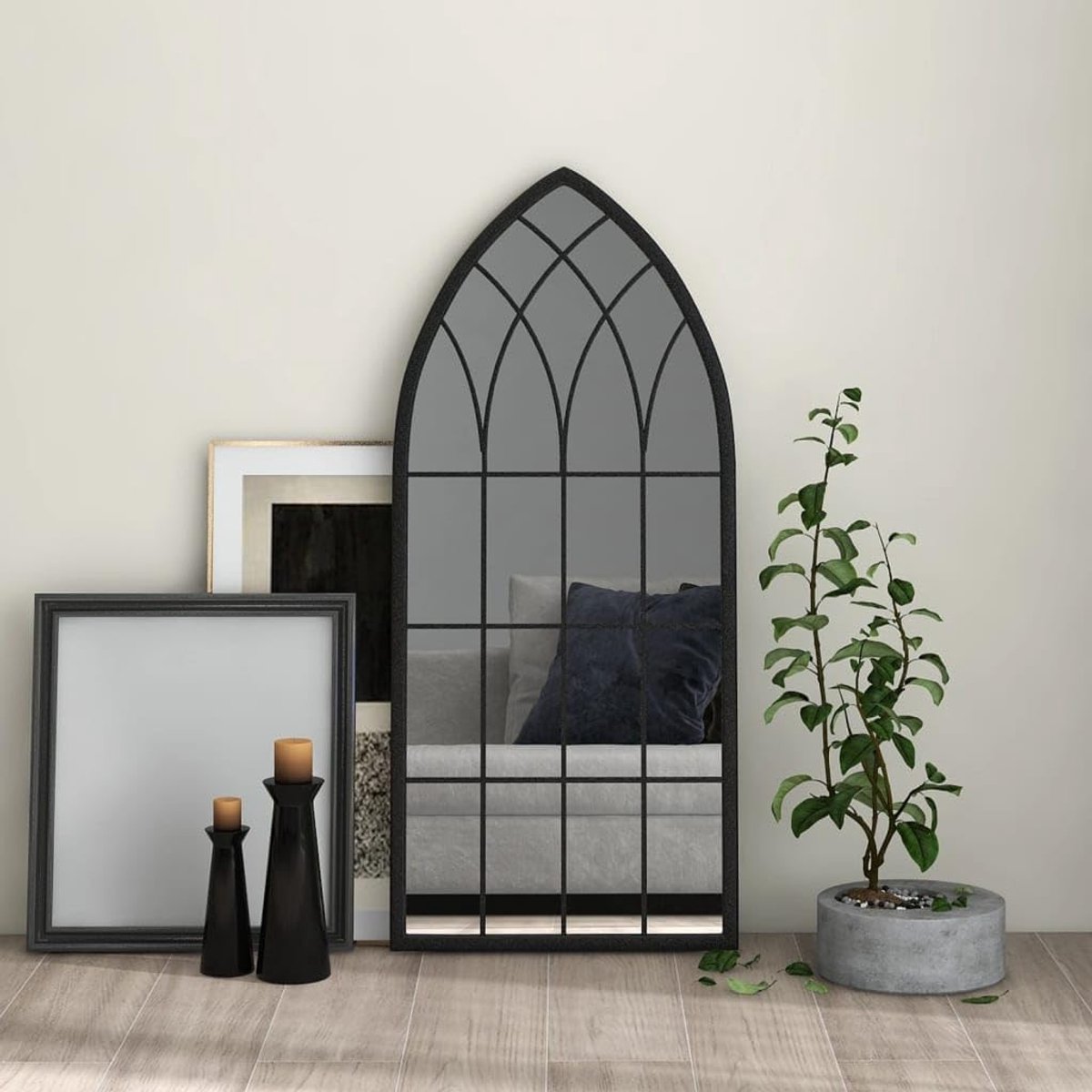 Ijzeren frame spiegel voor de woning als antieke binnenspiegel voor interieurvormgeving, een decoratieve spiegel voor de muur met voorgeboorde gaten in antieke roestlook voor de