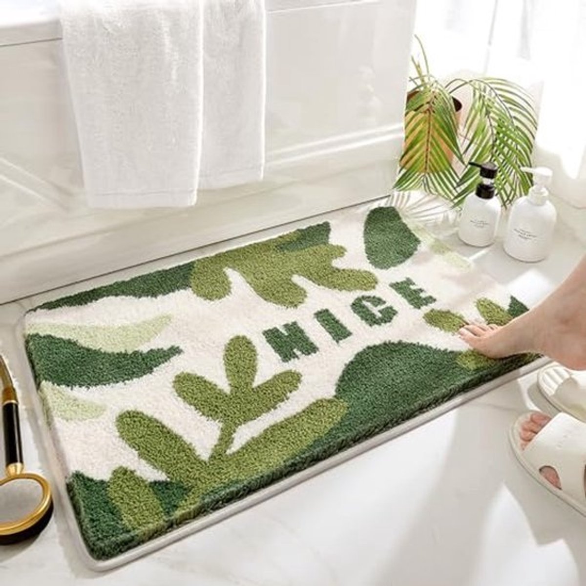 Antislip Badkamertapijt 50 x 80 cm - Groen Blad | Super Absorberend en Machine Wasbaar | Voor Badkamer, Woonkamer, Keuken en Slaapkamer