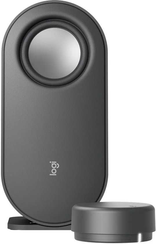 Eén staande grijze Logitech-luidspreker met zilveren driver en een bijbehorende ronde draadloze bedieningsknop.
