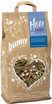 BUNNY NATURE MY FAVORITE HOOI MET PASTINAAK EN PAPRIKA