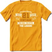 21 Jaar Legend T-Shirt | Goud - Wit | Grappig Verjaardag en Feest Cadeau Shirt | Dames - Heren - Unisex | Tshirt Kleding Kado | - Geel - XL