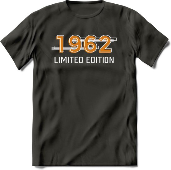 1962 Limited Edition T-Shirt | Goud - Zilver | Grappig Verjaardag en Feest Cadeau Shirt | Dames - Heren - Unisex | Tshirt Kleding Kado | - Donker Grijs - S