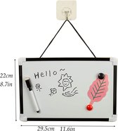 Mini White Board & Marker Set - 4 dlg. - Whiteboard 30cm x 22cm ( A4 Formaat ) - Incl zwarte stift en twee magneten - Hangt op touwtje