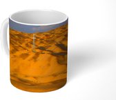 Mok - Zandduinen met elektriciteitspalen in Qinghai - 350 ML - Beker - Uitdeelcadeautjes