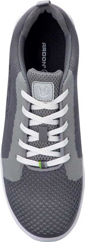 Grijze Ardon werkschoen met witte veters, grijs 'ARDON' logo op de tong.