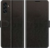 Samsung Galaxy A13 5G / A04s - Bookcase Zwart - portemonee hoesje