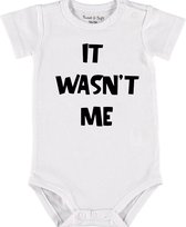 Baby Rompertje met tekst 'It wasnt me' |Korte mouw l | wit zwart | maat 50/56 | cadeau | Kraamcadeau | Kraamkado