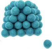 MooiVilt - viltballetjes - 30 stuks - aquablauw - 2,2cm - hobby - wolvilt - handwerk - wolkralen - handgemaakt - creatief - Fairtrade