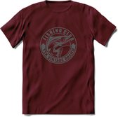Fishing - Vissen T-Shirt | Grappig Verjaardag Vis Hobby Cadeau Shirt | Dames - Heren - Unisex | Tshirt Hengelsport Kleding Kado - Burgundy - S