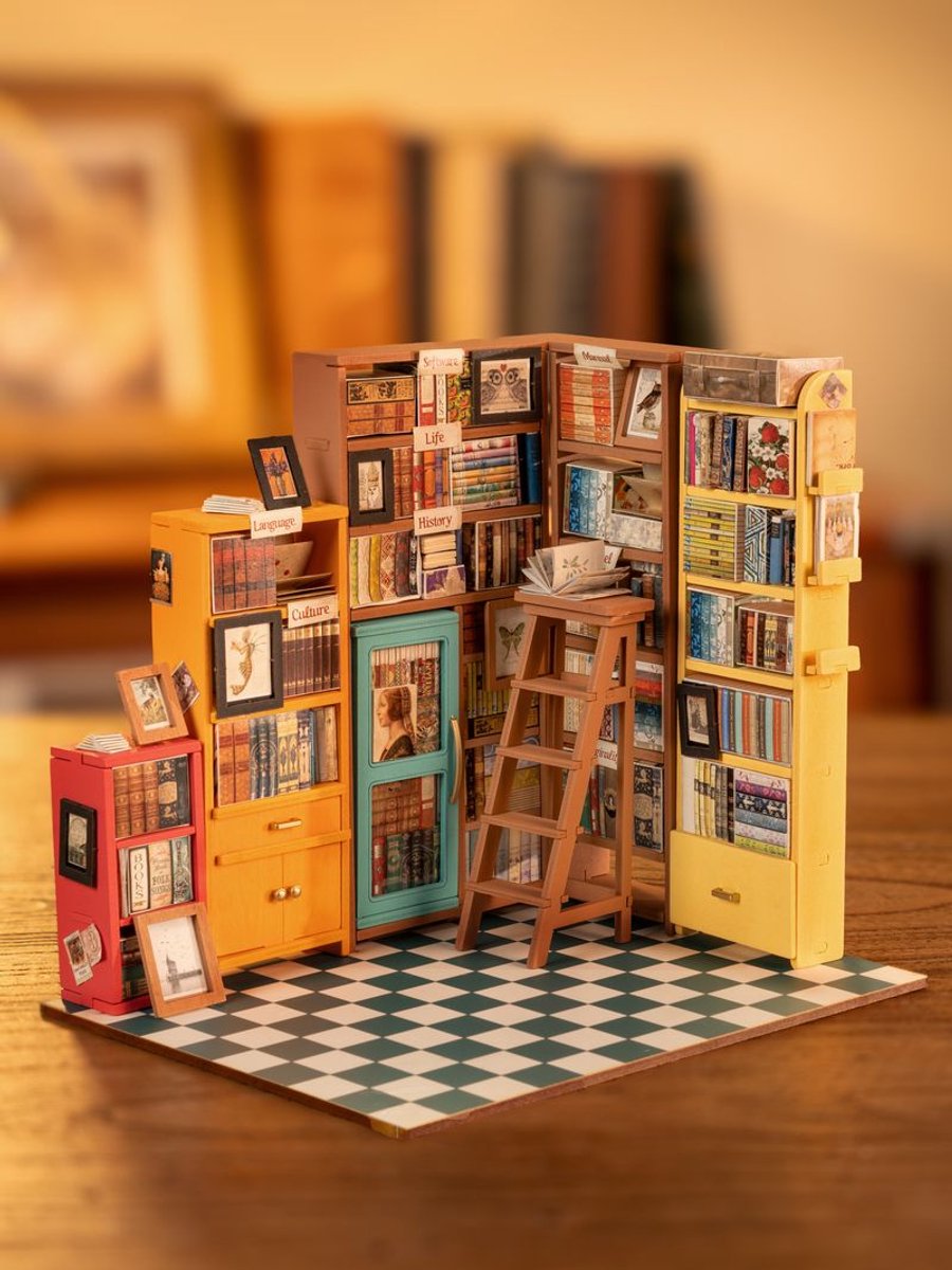 Robotime modelbouw Miniatuur bouwpakket Sam's Study hout/papier/kunststof - 190mm hoog x 225mm breed x 185mm diep - met lampje — afbeelding 10