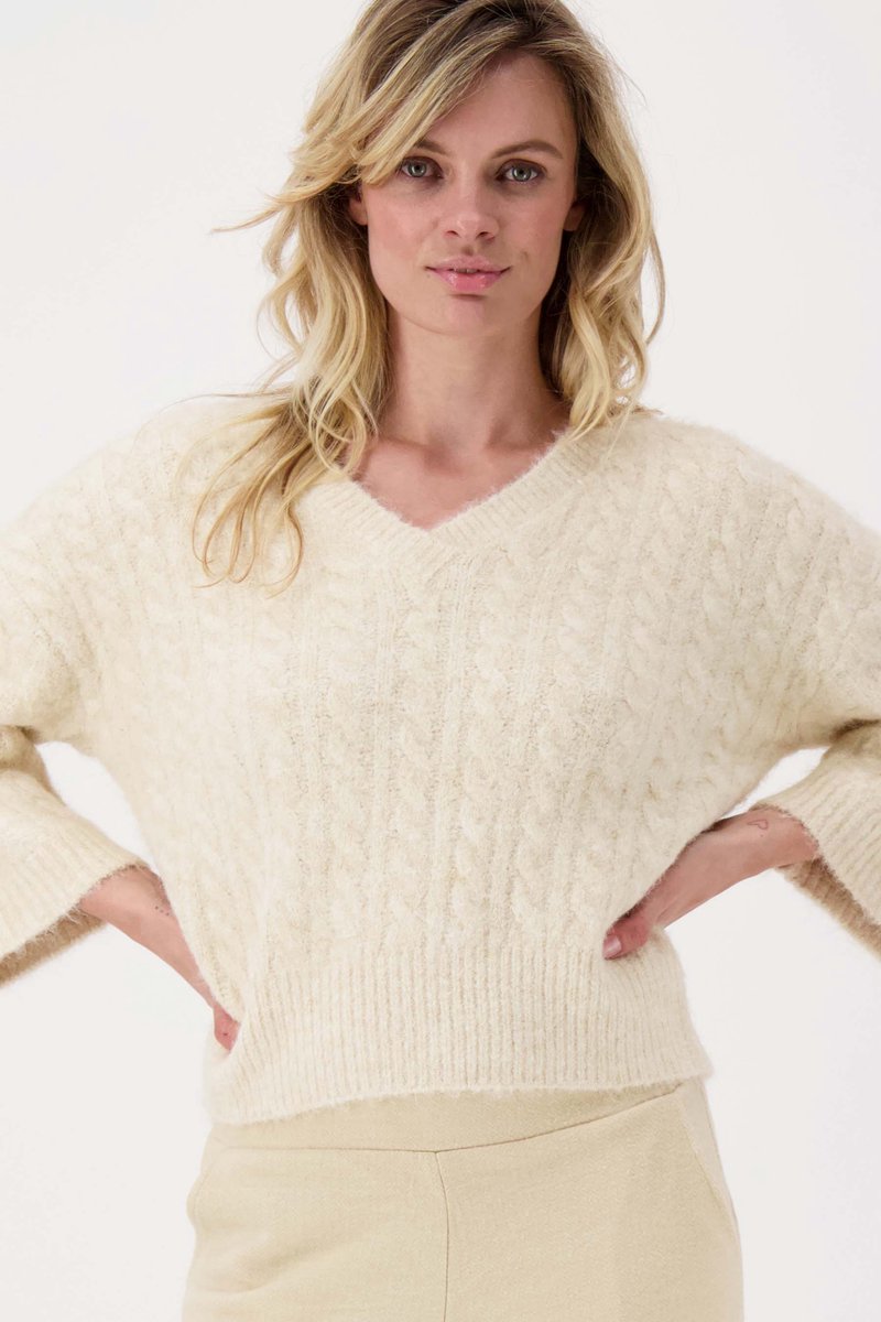 Zusss V-Hals Trui Met Kabel Beige