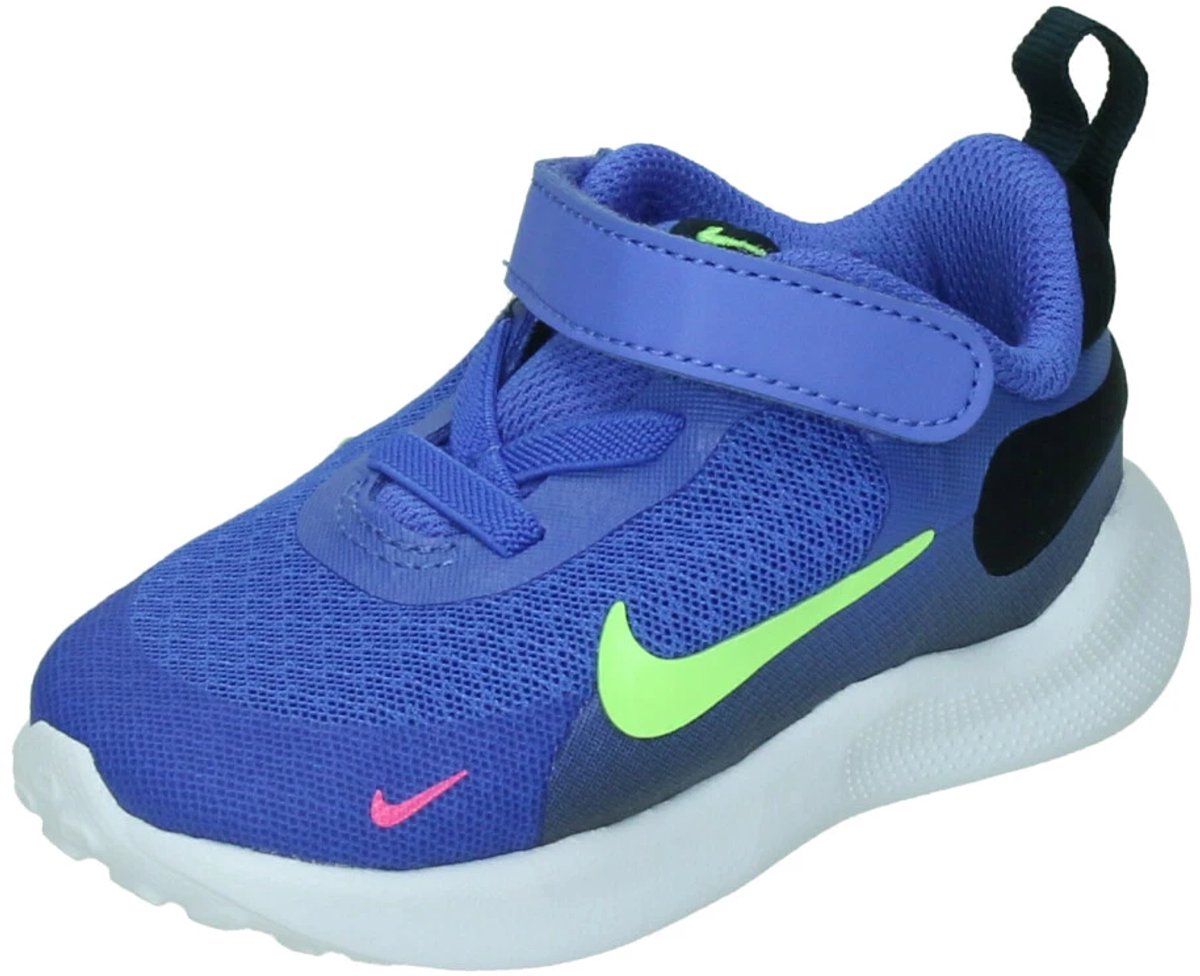 Nike revolution 7 in de kleur . Paars