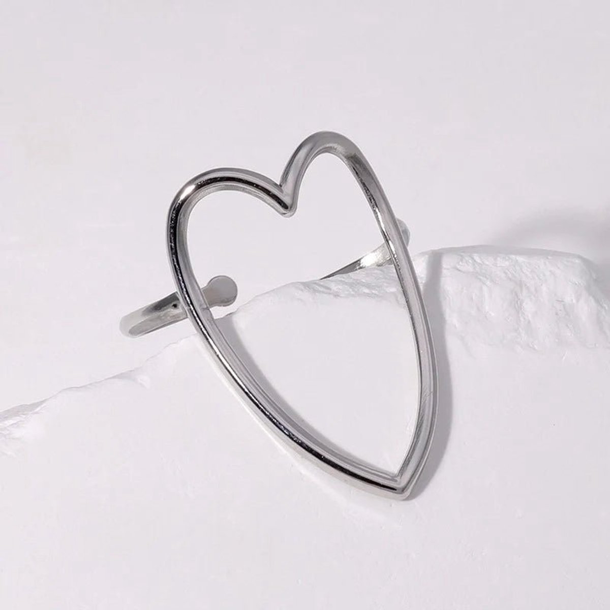 Aramat Jewels | Ringen | Verstelbare Ring met Groot Open Hart 26mm - Stainless Steel | Zilverkleur | |26mm | Staal | Volwassenen | Verkleurd niet