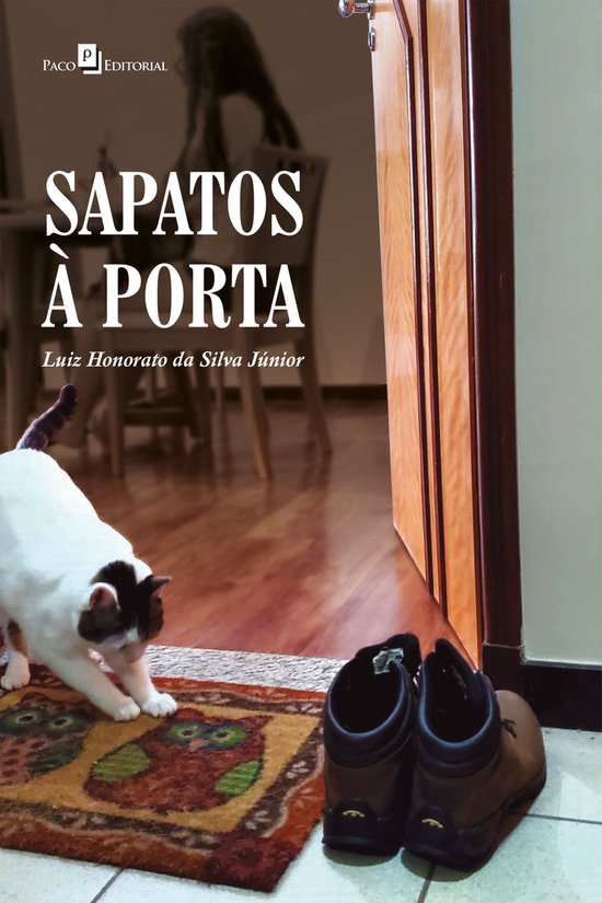 Sapatos à porta - cover