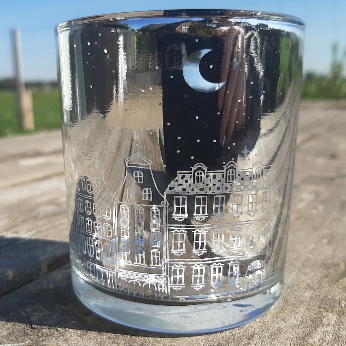 Glazen waxinelichthouder zilver, decor van dorpshuisjes, sterren en maan
