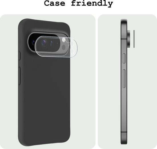 Zwarte smartphone met camera lens protector. Toont dat de protector case-friendly is.