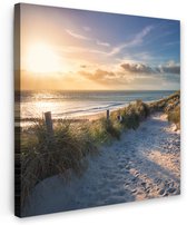 Tuinschilderij voor buiten 70x70 cm - Tuindecoratie Zonsondergang - Strand - Duin - Gras - Bank - Tuinposter op canvas - Tuin muurdecoratie - Buitenschilderij decoratie - Schutting wanddecoratie - Buitencanvas