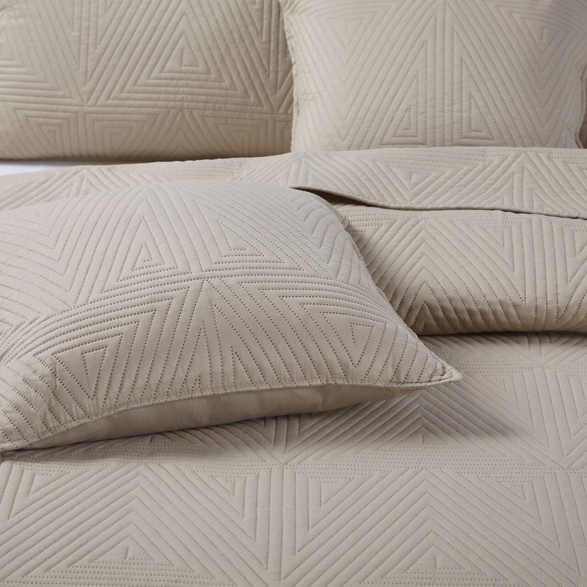 Pikante Dekoratie: Beige Trio Plaid 240x260 cm voor Bank en Bed