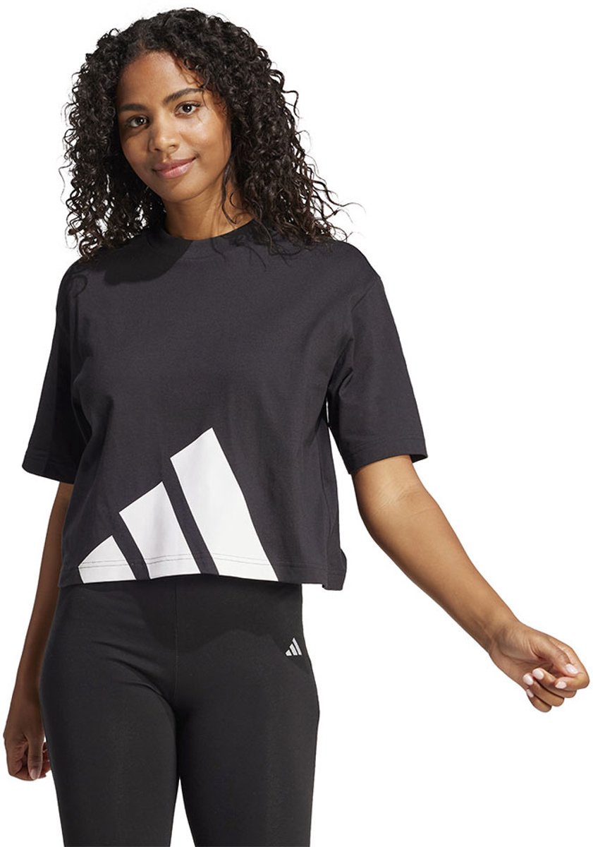 Adidas Essentials Big Logo Boyfriend T-shirt Met Korte Mouwen Vrouw Zwart