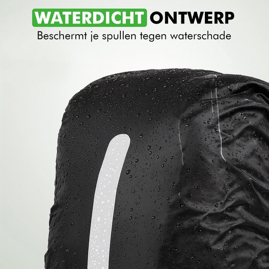 Zwarte waterdichte rugzakhoes met reflecterende streep en waterdruppels. WATERDICHT ONTWERP.