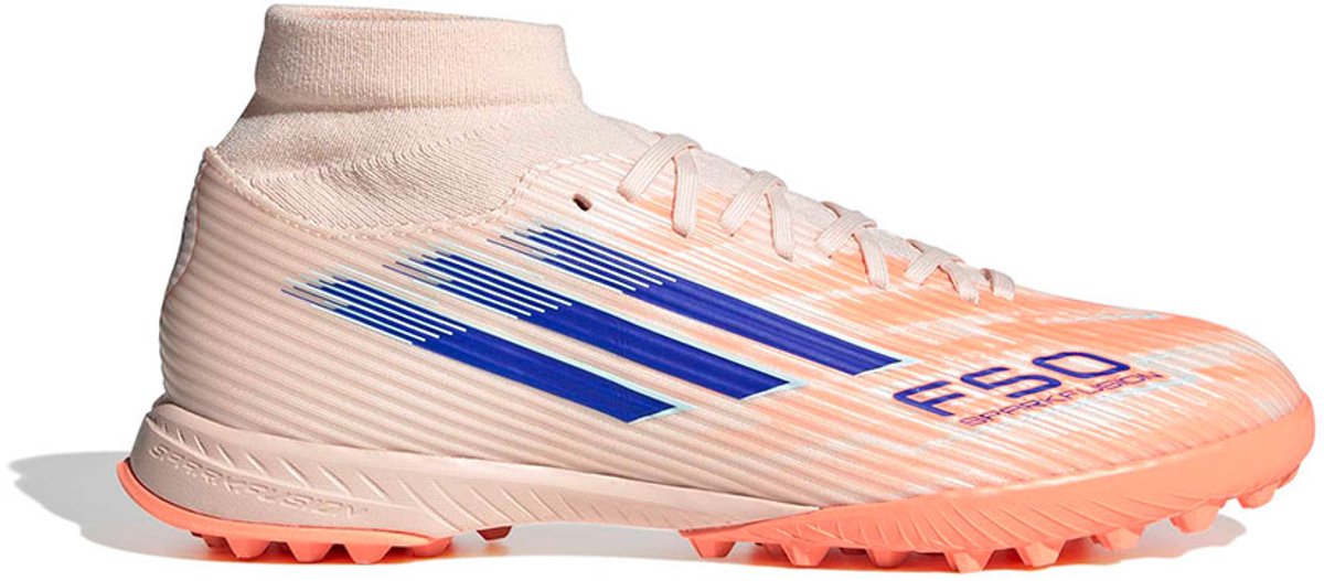 Beige Adidas F50 Sparkfusion League TF voetbalschoenen voor dames, halfhoge Fiberskin bovenwerk, maat EU 37 1/3.