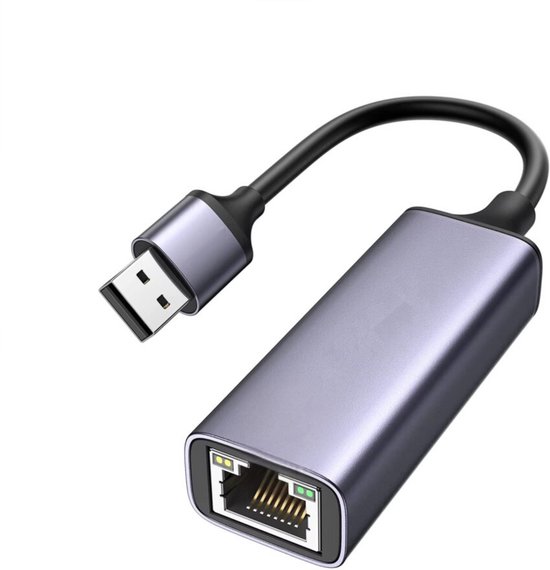 Een grijze USB naar Ethernet adapter met USB-A stekker en RJ45 poort, op witte achtergrond.