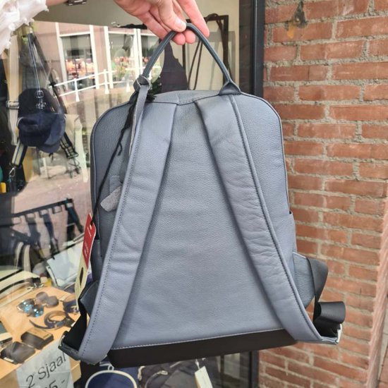 Moleskine Classic Leather Backpack, Avio