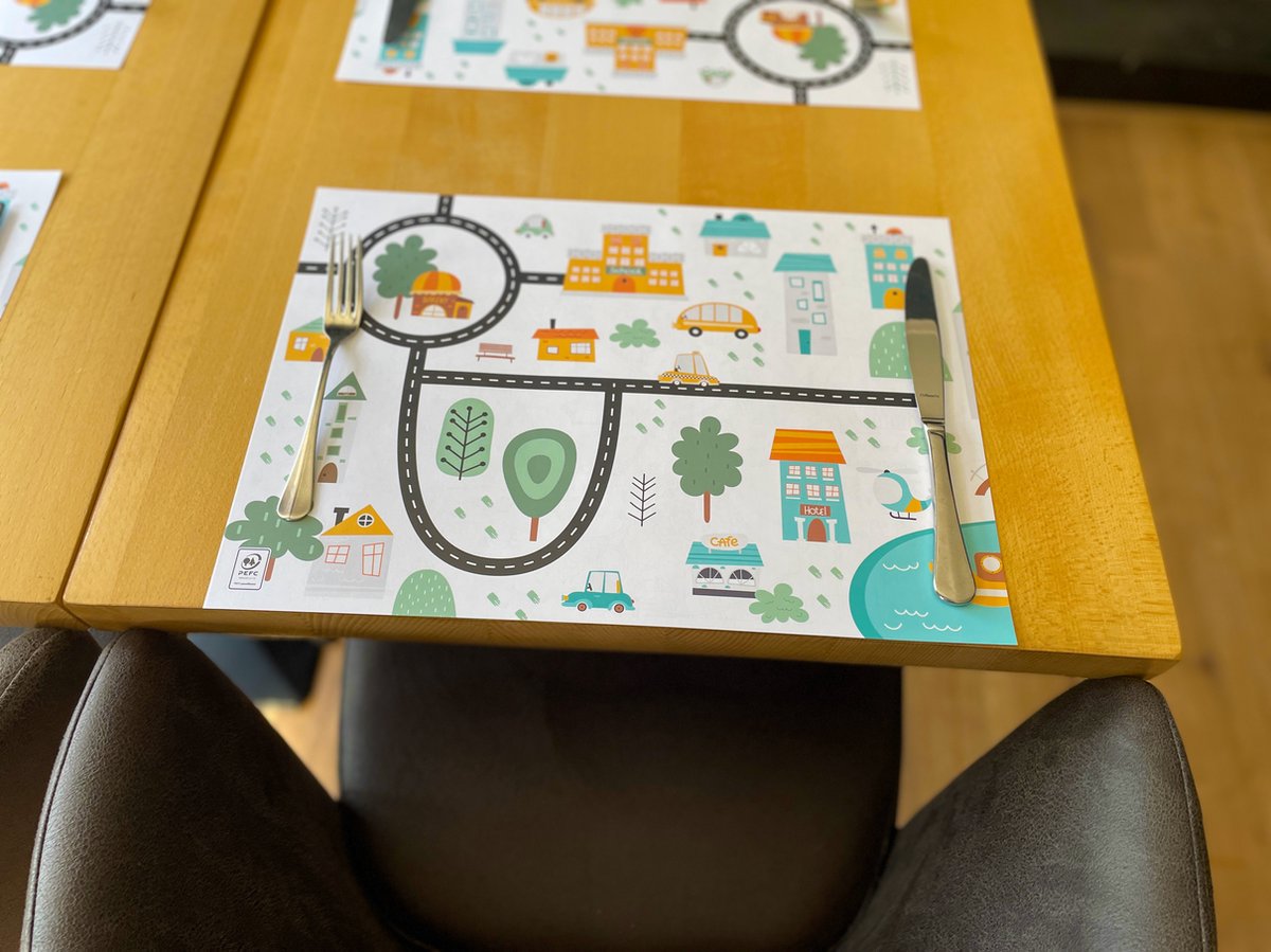 Sets de table en papier - Ville scandinave avec coloriage - 50 pièces
